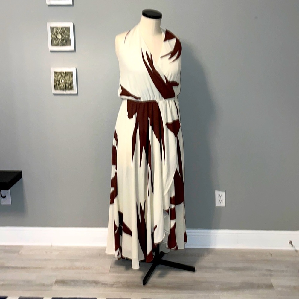 Brown and beige wrap dress. Soft full shirt.  Fitted top. Needs belt